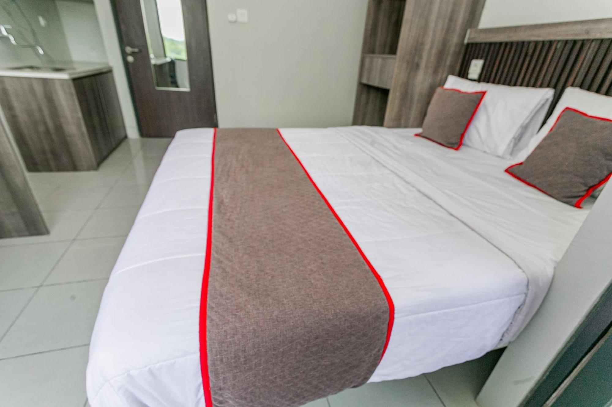 Hotel O Apartment Riverdale Cikarang Near Sgc Mall Bekasi Luaran gambar