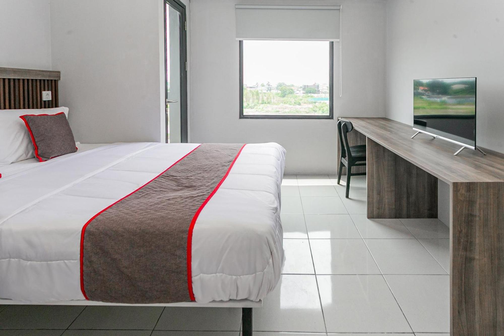 Hotel O Apartment Riverdale Cikarang Near Sgc Mall Bekasi Luaran gambar